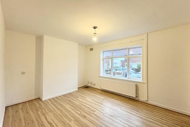 3 bed house, Aston Avenue, Lenton Abbey, Nottingham, NG92SS - Image 3